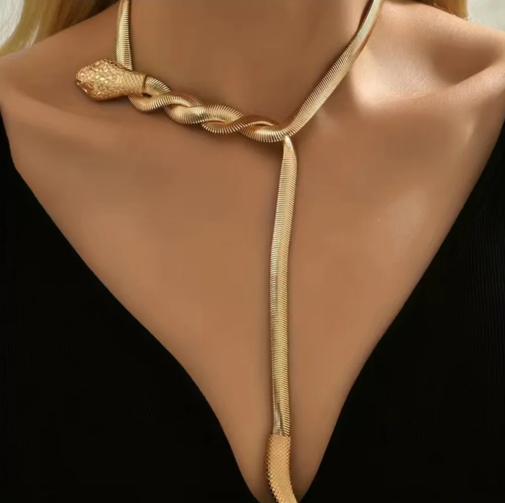 Stylish Golden Chunky Snake Design Necklace